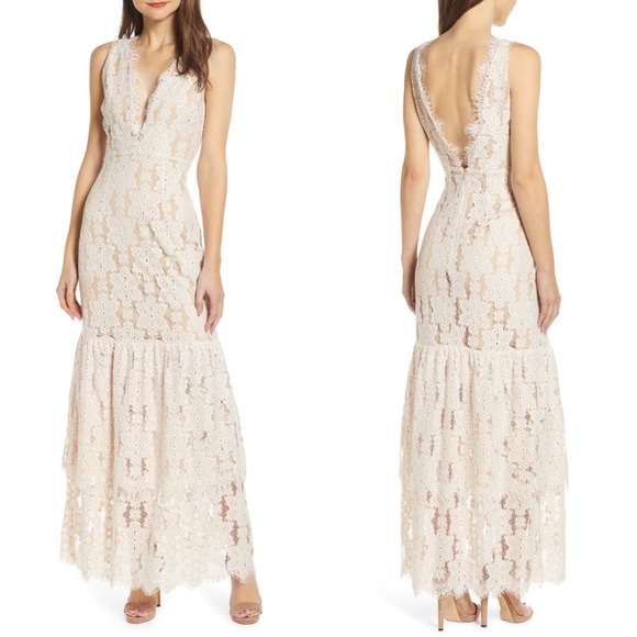 Wayf Dresses & Skirts - NWT Wayf Meander Cream Lace Gown